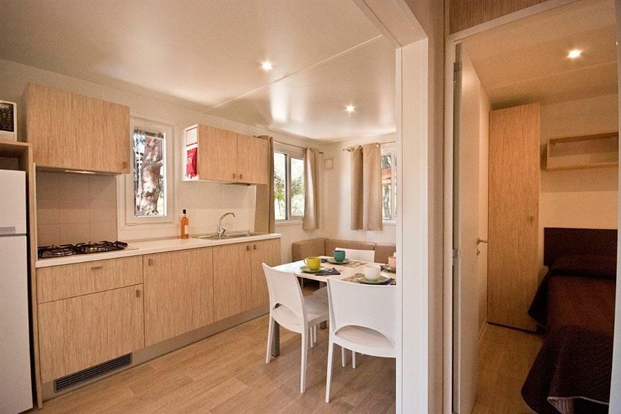 Acquaviva Village Camping Portoferraio Eksteriør billede