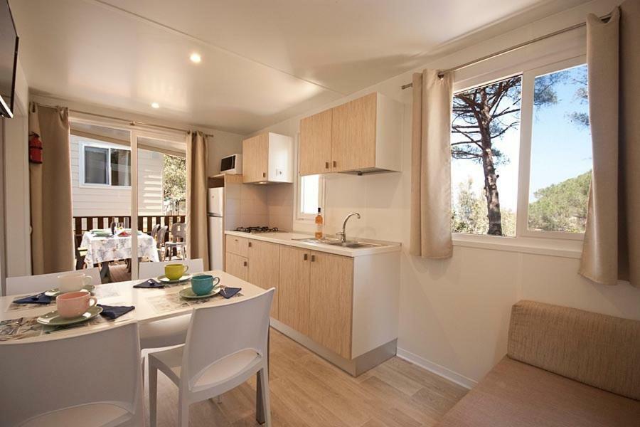 Acquaviva Village Camping Portoferraio Eksteriør billede