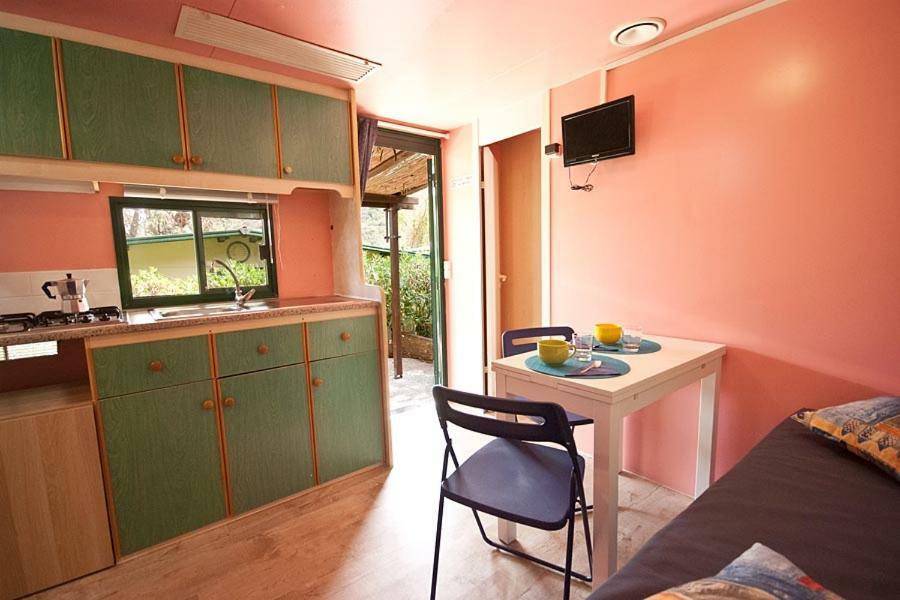 Acquaviva Village Camping Portoferraio Eksteriør billede