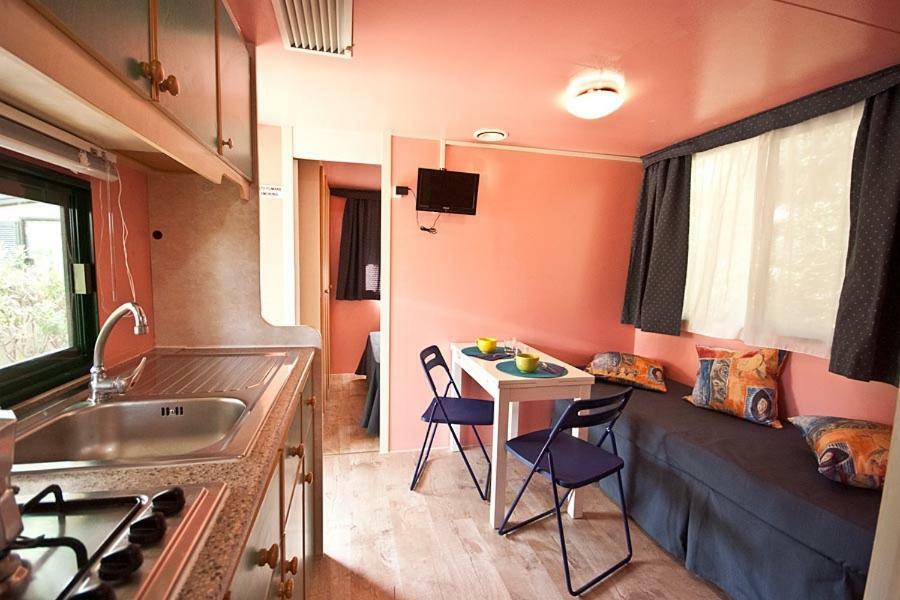 Acquaviva Village Camping Portoferraio Eksteriør billede